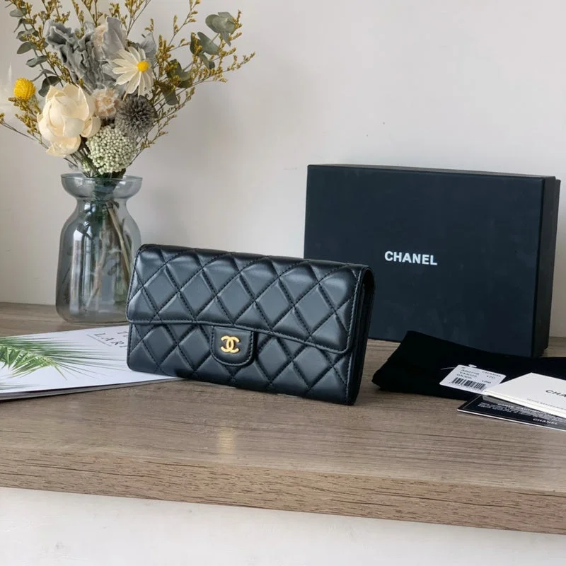 Whimsy Finds - Chanel Wallets - 040