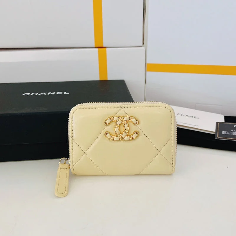 Whimsy Finds - Chanel Wallets - 425