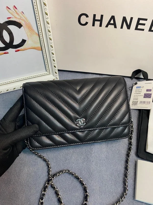 Whimsy Finds - Chanel Wallets - 184